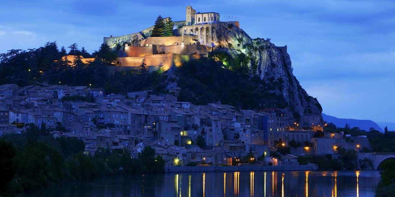 Hotel L'Oustalet Sisteron Exterior foto